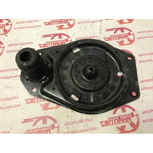 Опора задньої пружини верхня L+R  Renault Trafic III 1.6DCI  2014-2021 550502458R